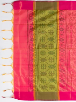 A vibrant pink body with dark pink floral.